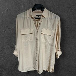 Banana Republic M Peach Viscose Button-Up Shirt With Adjustable Sleeves 🍑